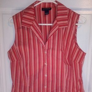 Woman's sleeveless top